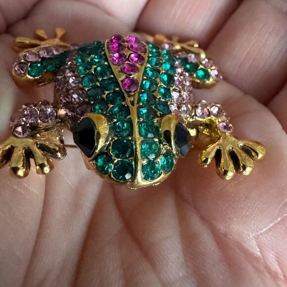 Frog Brooch With Colorful Stones - Picture 4 of 5